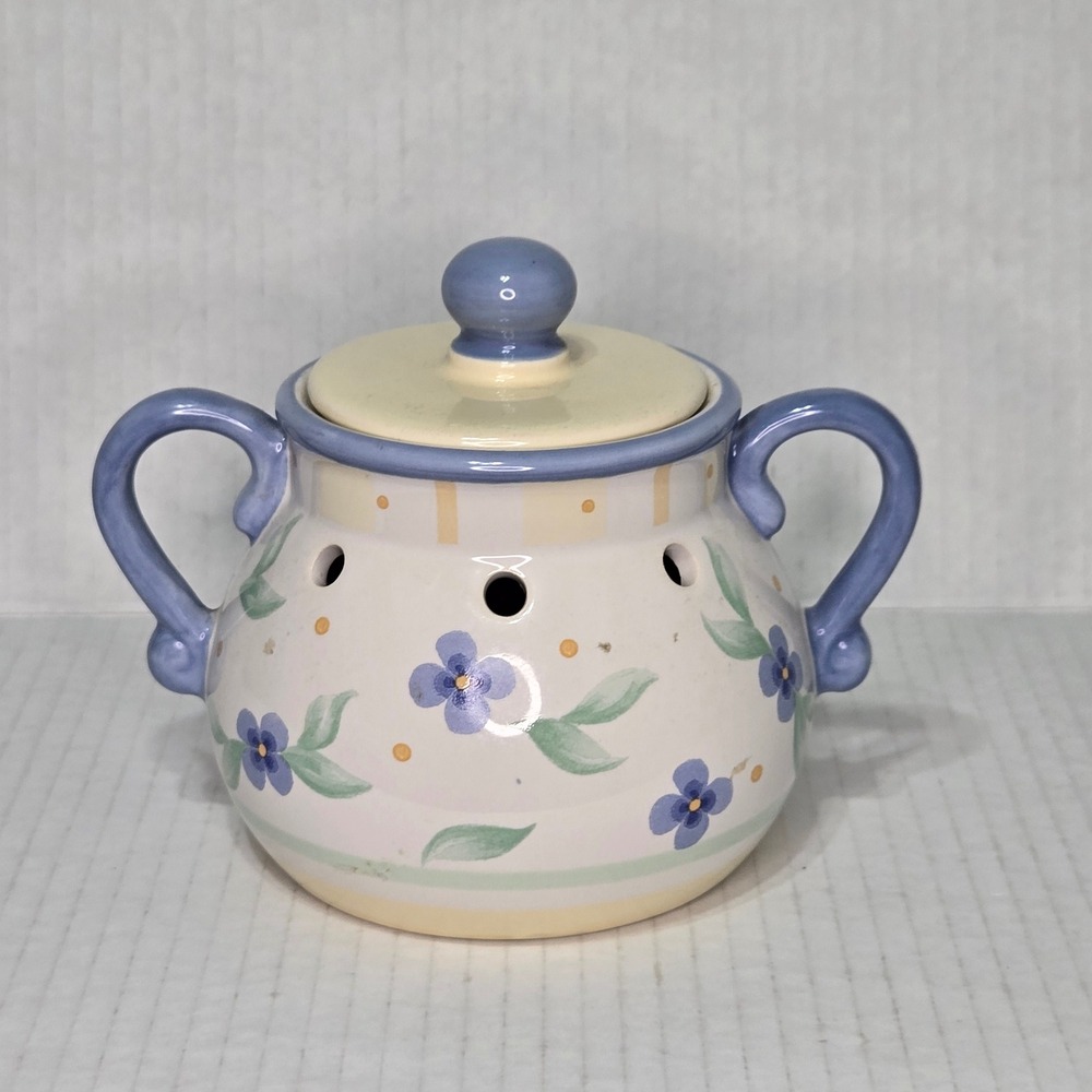 Pfaltzgraff Summer Breeze Garlic Keeper Blue Floral Lidded Vented Pot HTF